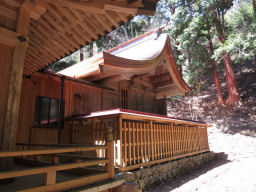 新しくなった檜峰神社